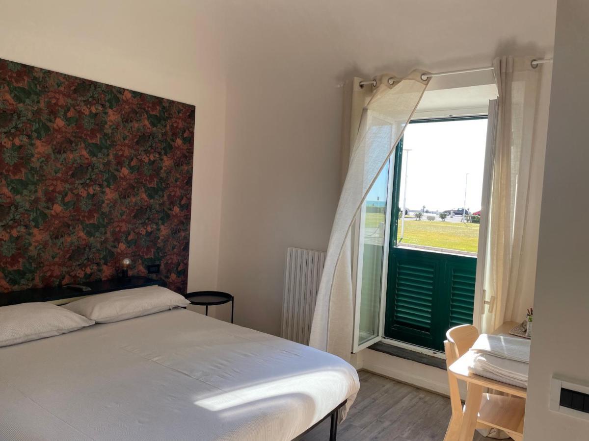 Bed and Breakfast Sunrise Marina Di Pisa Exterior foto